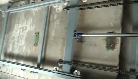 vertical rail guide freight lift