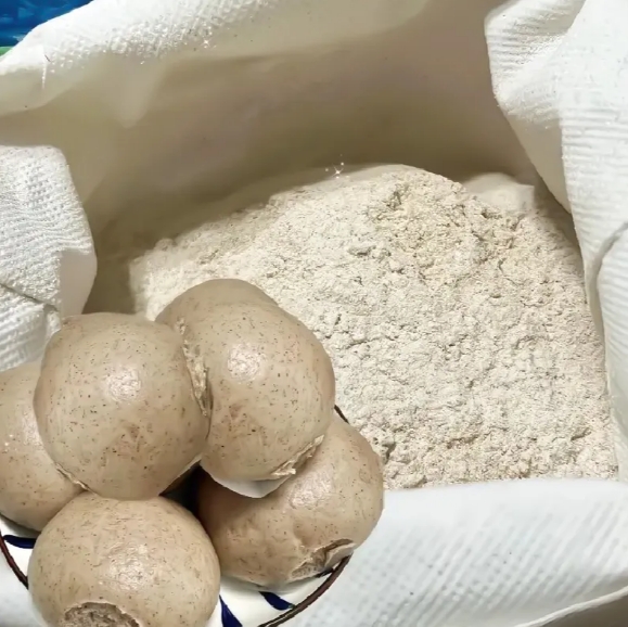 Polvere di quinoa bianca al 100%