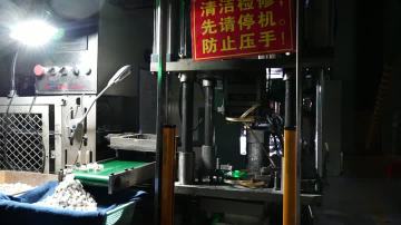 Hot Pressing for Ceramic Components
