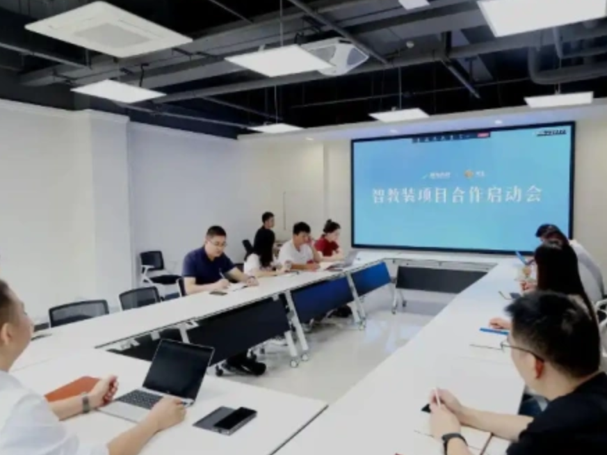 Plusai Technology объединилась с Liserve Education, чтобы официально начать сотрудничество по проекту «Умное образовательное оборудование».