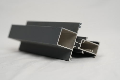 Por que o alumínio industrial se tornou o material preferido para equipamentos de automação?