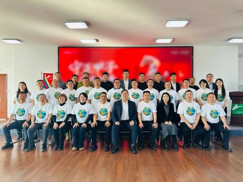 حافظ على وضع Jiazi في وضع مستقيم وابدأ فصلًا جديدًا في Yun —— تم عقد المؤتمر الوطني للتسويق الإقليمي لعام 2026 لقسم أعمال Huangying التابع لمجموعة Changchun Renmin Pharmaceutical Group بنجاح!