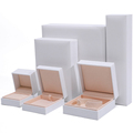 Hanhong Großhandel kundenspezifische Luxusschmuck weiße Papierbox Armband Armband Ohrringe Halskette Verpackung Box Ring Schmuck Box1