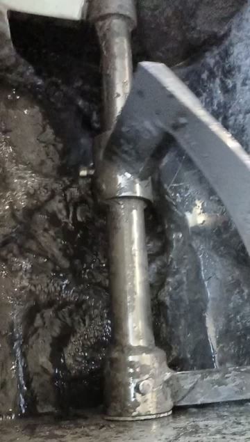 Trough type mixing machine