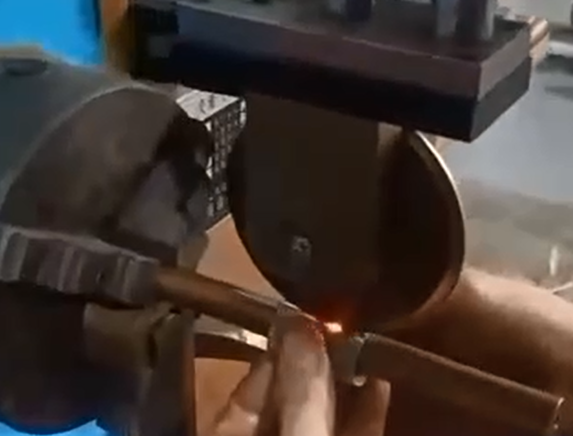 Welding and producing the filter tube