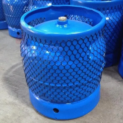 Protective net cover for liquefied petroleum gas cylinders: essential equipment for ensuring family safety