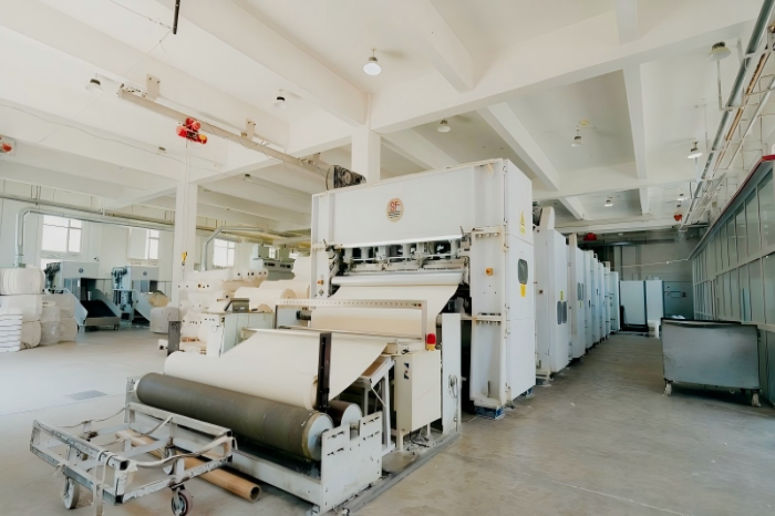 Nhóm kỹ thuật xem xét dữ liệu kỹ thuật cho các kết cấu hỗ trợ