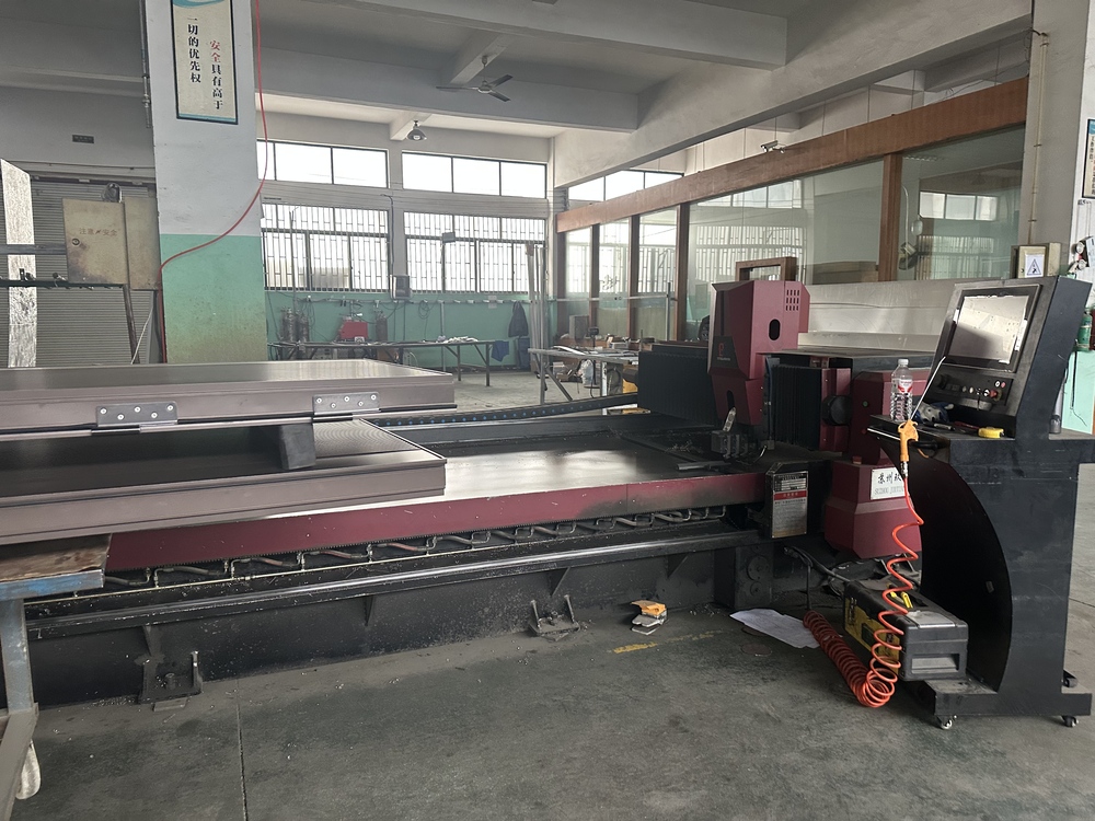 Manufacturing lathes