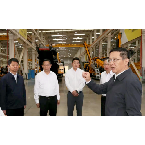 Yunnan İl Parti Komitesi Sekreter Yardımcısı ve Yunnan Eyaleti Valisi Wang Yubo ve heyeti, Kreat Heavy Industry'de yerinde inceleme gerçekleştirdi.