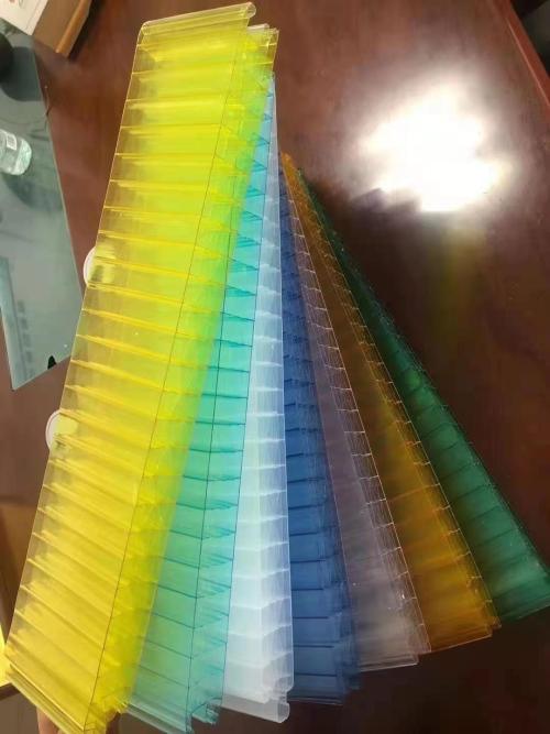 透明的PC太阳能电池板用于单栋房屋和多层？