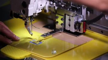 sewing machine with side feeding device CC-2210G