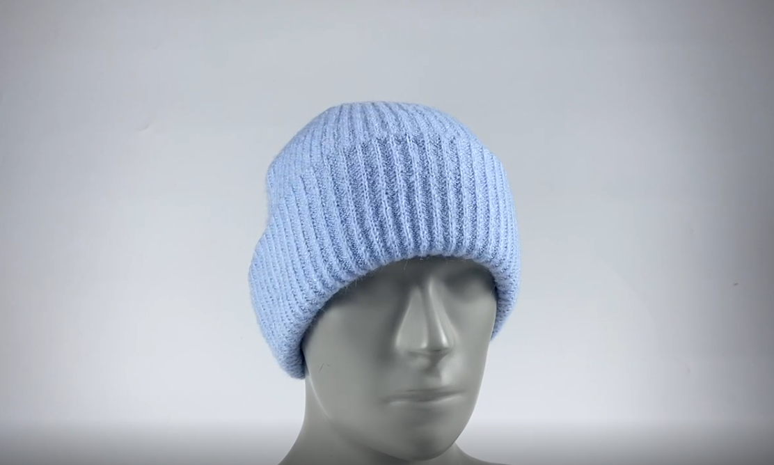 Sombrero de gorro de punto suave azul