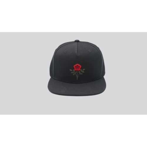 Zwarte snapback cap met bloemen borduurwerk