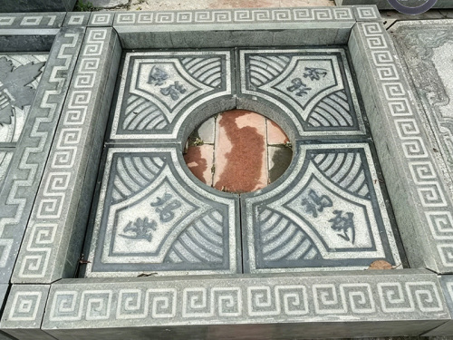 Se lanzan rejas para árboles talladas en piedra con rendimiento físico superior para proyectos de ingeniería paisajística