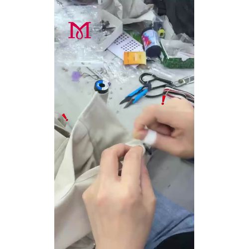 Acabados de lujo hechos a mano que realzan cada vestido