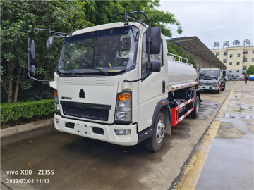 Caminhão petroleiro de combustível HOWO 10m3
