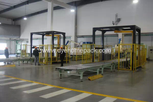 Horizontal stretch wrapping machine door packing machine