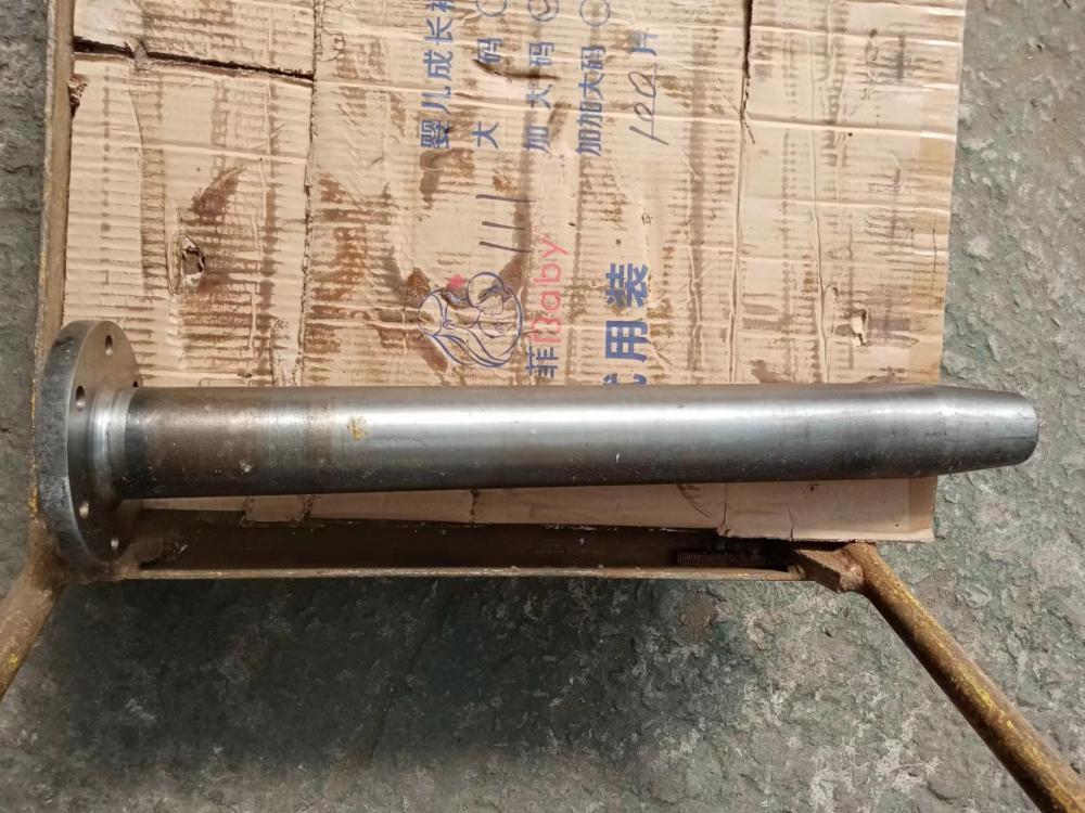 Shantui bulldozer spare parts shaft 154-30-11134