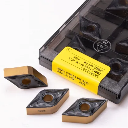 Authentic Sweden Sandvik CNC Machine Tool Cutting Blades DNMG110408-PM 4225 / DNMG110404-PF 1525