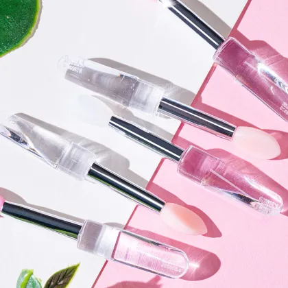 Soft Silicone Lipstick Makeup Brush with Protective Cover