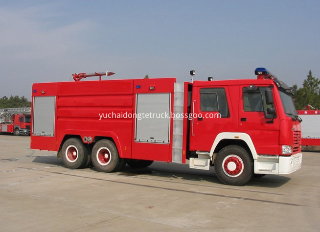 12T HOWO water and foam fire truck