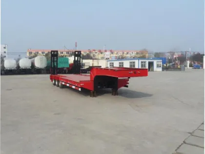3-Axle HUAYUDA ZXG9330TDPB Lowboy Semi-Trailers: 24 Ton Loading Capacity