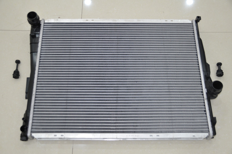 Automobile Radiator for BMW