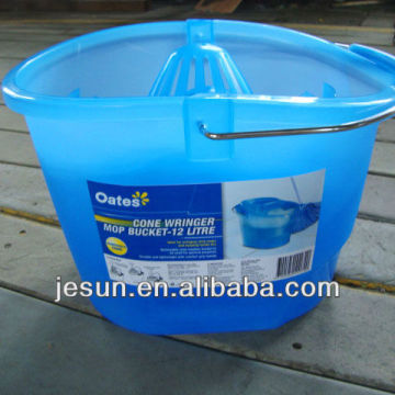 Wringer bucket