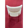 Silla decorativa moderna con cómoda estructura de respaldo alto