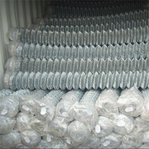 Hot dipped galvanized chain link fence