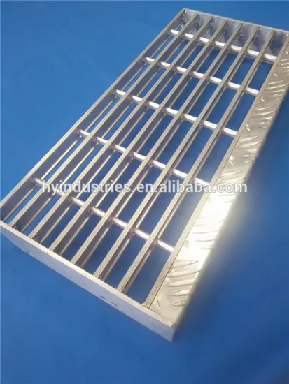Aluminum Manhole Step/Aluminum Stair Treads/Anti-slip Stair Nosing