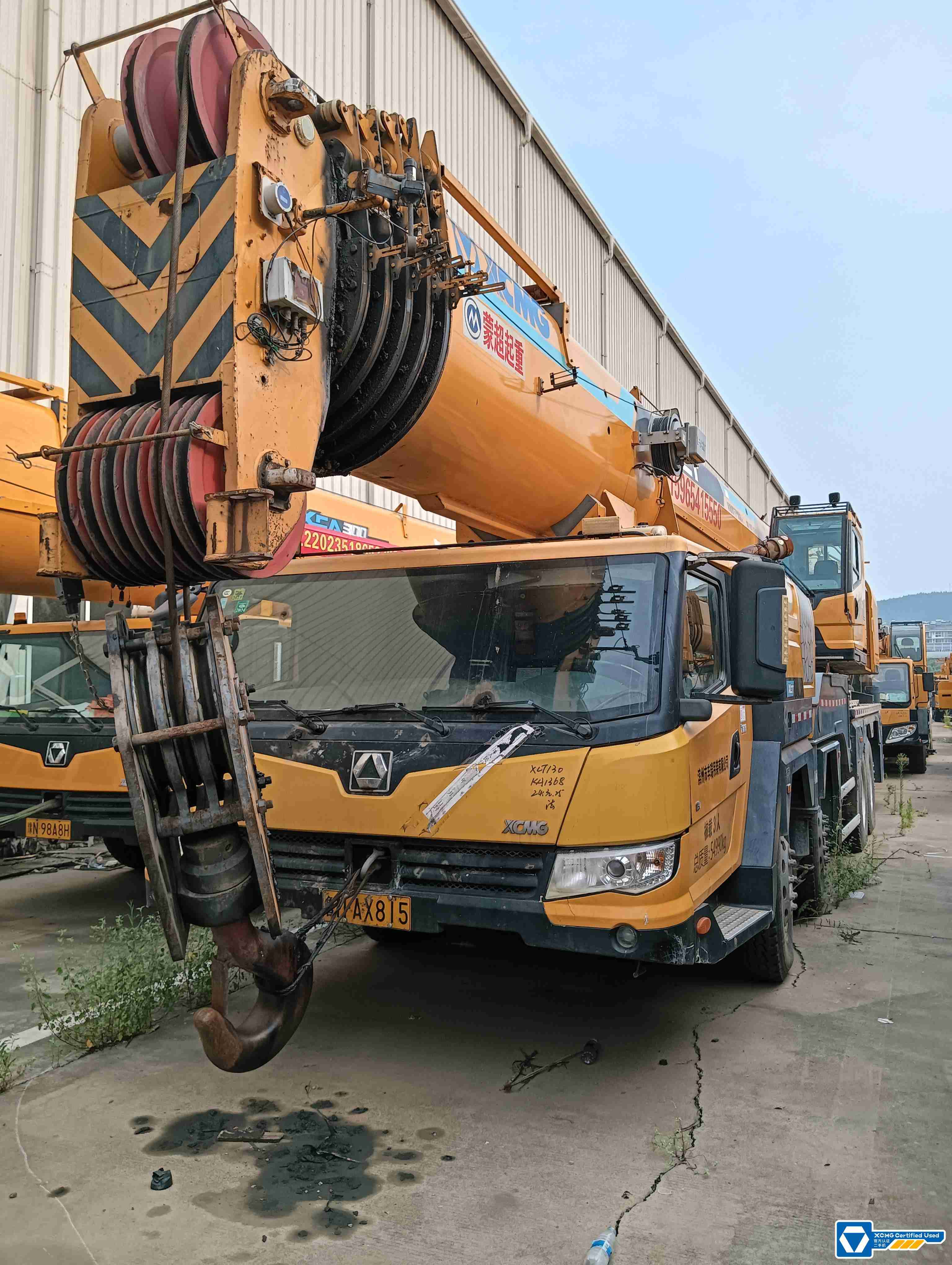 the right side of the used truck crane-XCT130KA
