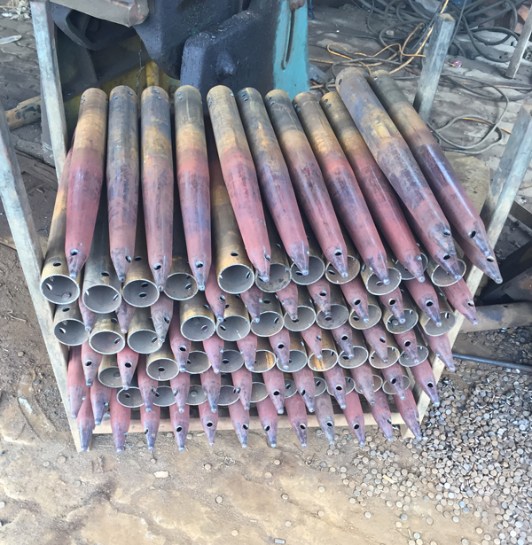 Profondeur personnalisée de la pile de vis au sol pour le fond de teint