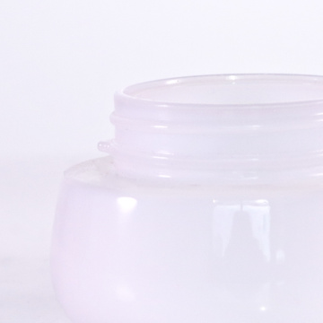 Jarra de crema de vidrio blanco de ópalo natural para el cuidado de la piel