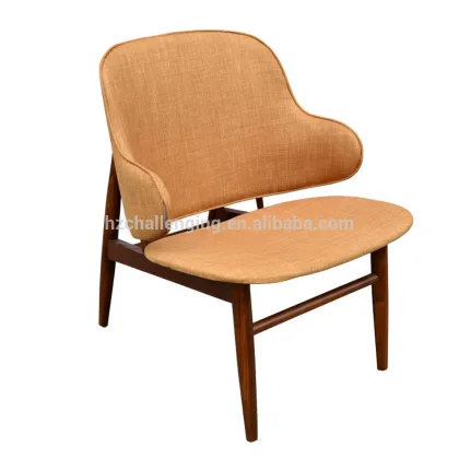 D006 Arne jacobsen chair