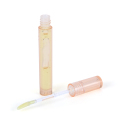 Venditore di lucidalabbra gloss gloss glossy nudo