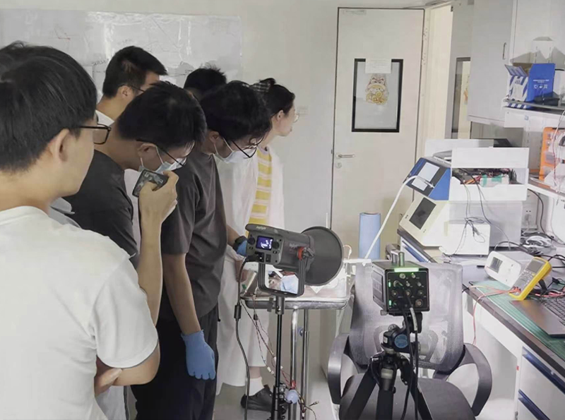 Real-world testing proves hardcore capabilities: HEVOX high-speed cameras precisely capture transient details in scientific research.