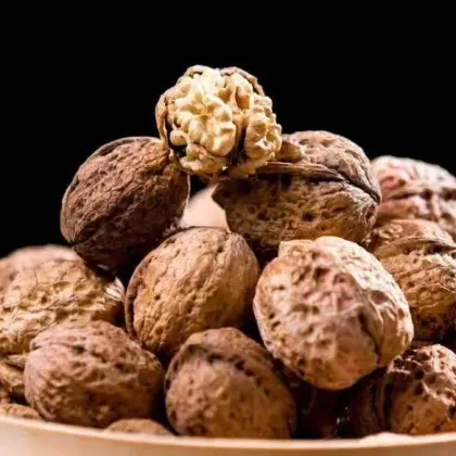 100% Natural Walnut for Healthy Snacking
