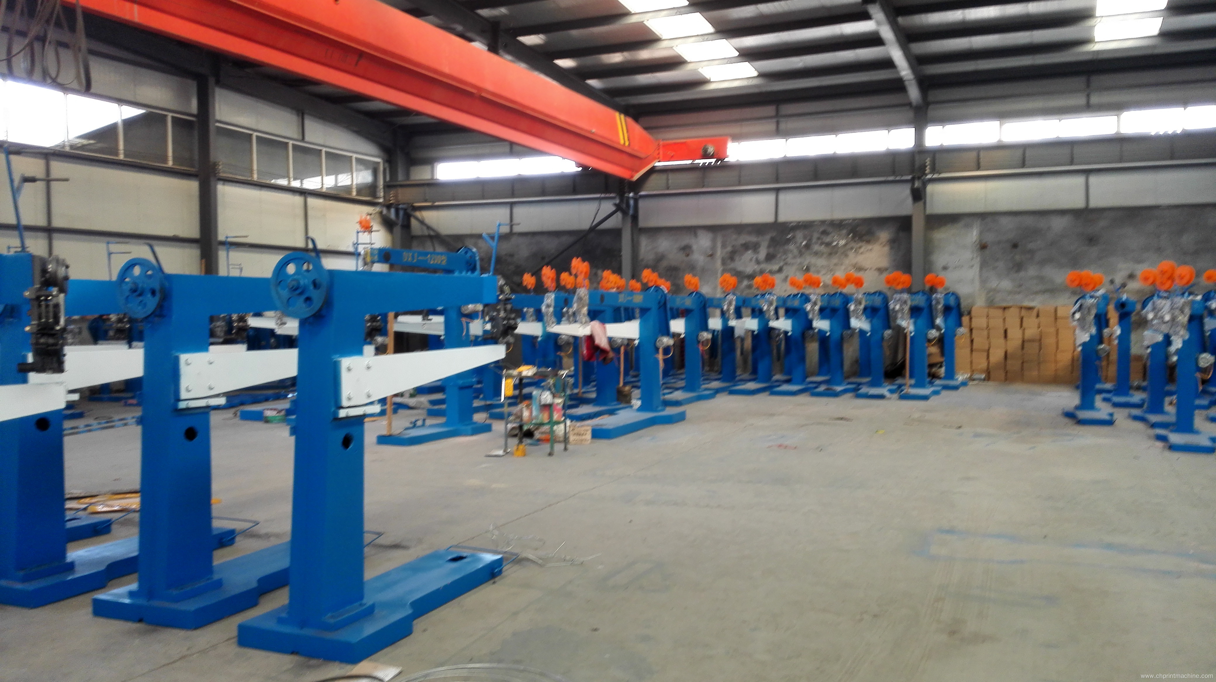Electric semiautomatic paper stitching machine