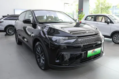 2024 Best Sale Leap Motor C11 EREV: The Luxurious Extended-Range Electric SUV