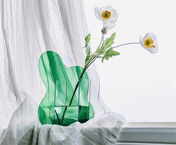 Featured Creative Acrylic Vase Decoration