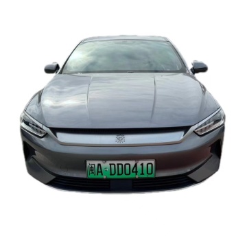 2021 BYD Qin Plus EV: 400 km di berlina elettrica utilizzata in Cina