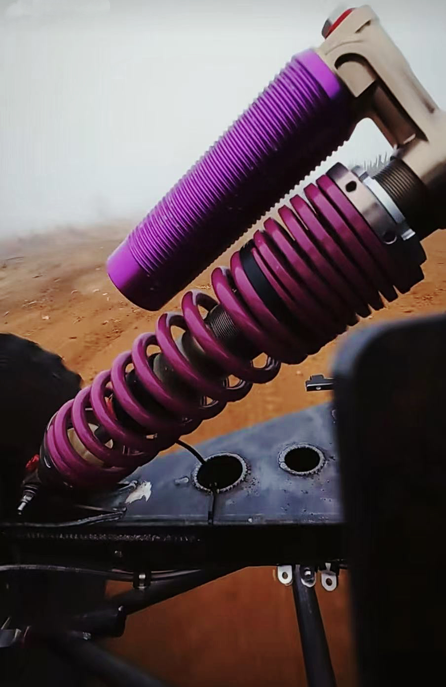 customizable racing-grade hydraulic shock absorber