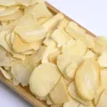 Natural Dried Garlic para sa Culinary Purposes