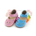 Sweet First Class Pink Hollow Squeaky Shoes Haurra