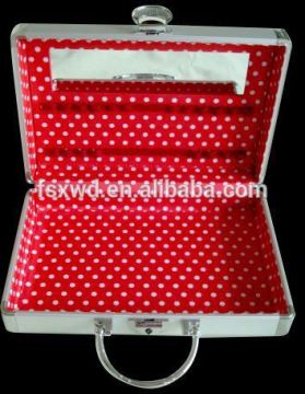 2015 Oversea Popular Antique New silver makeup box