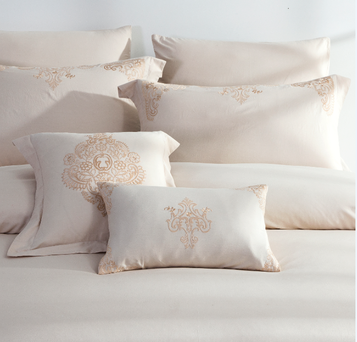 100% polyester comforter quilts set bedding