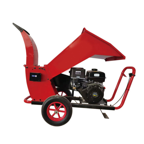 Towable 15 hp gasoline wood chip chopper