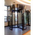 Three Wing Automatic Revolving Doors with Display Case