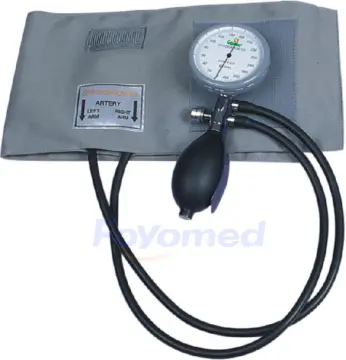 Palm Type Aneroid Sphygmomanometers Plastic Shell Dual Tubes